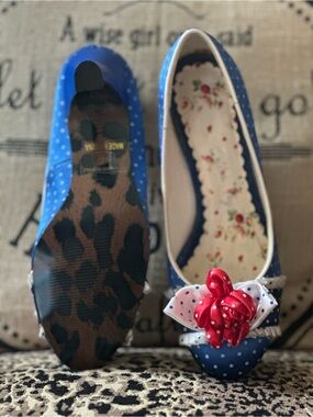 Bettie Page Blue Polka Dot short heeled with Red Bow size 6